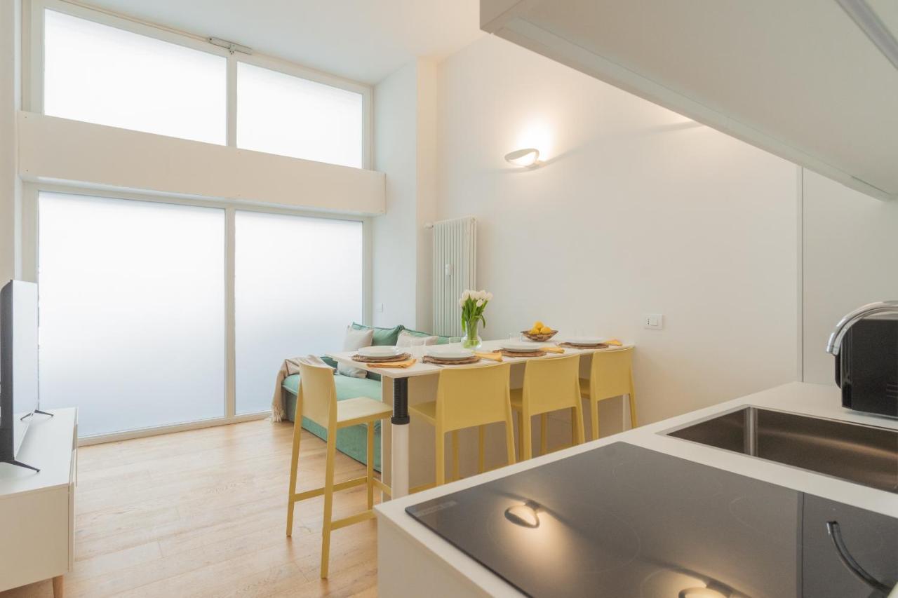 A Step From The Lake Apartment By Rent All Como Exterior photo