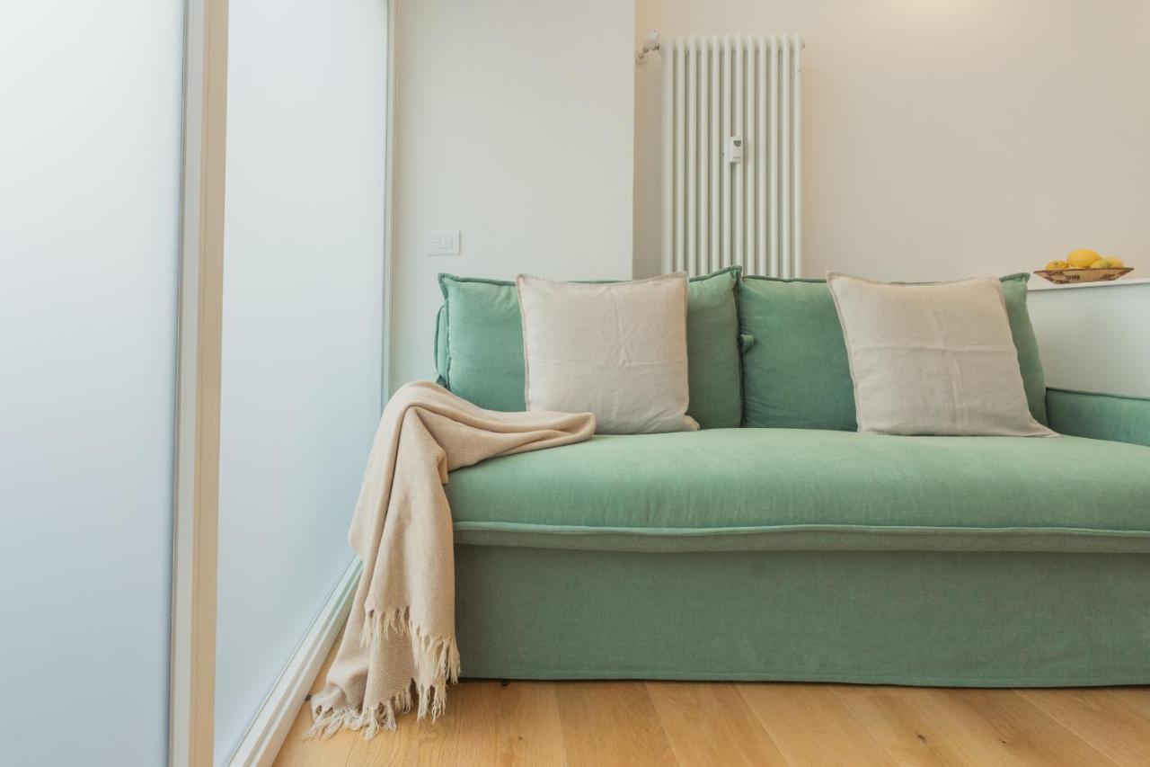 A Step From The Lake Apartment By Rent All Como Exterior photo