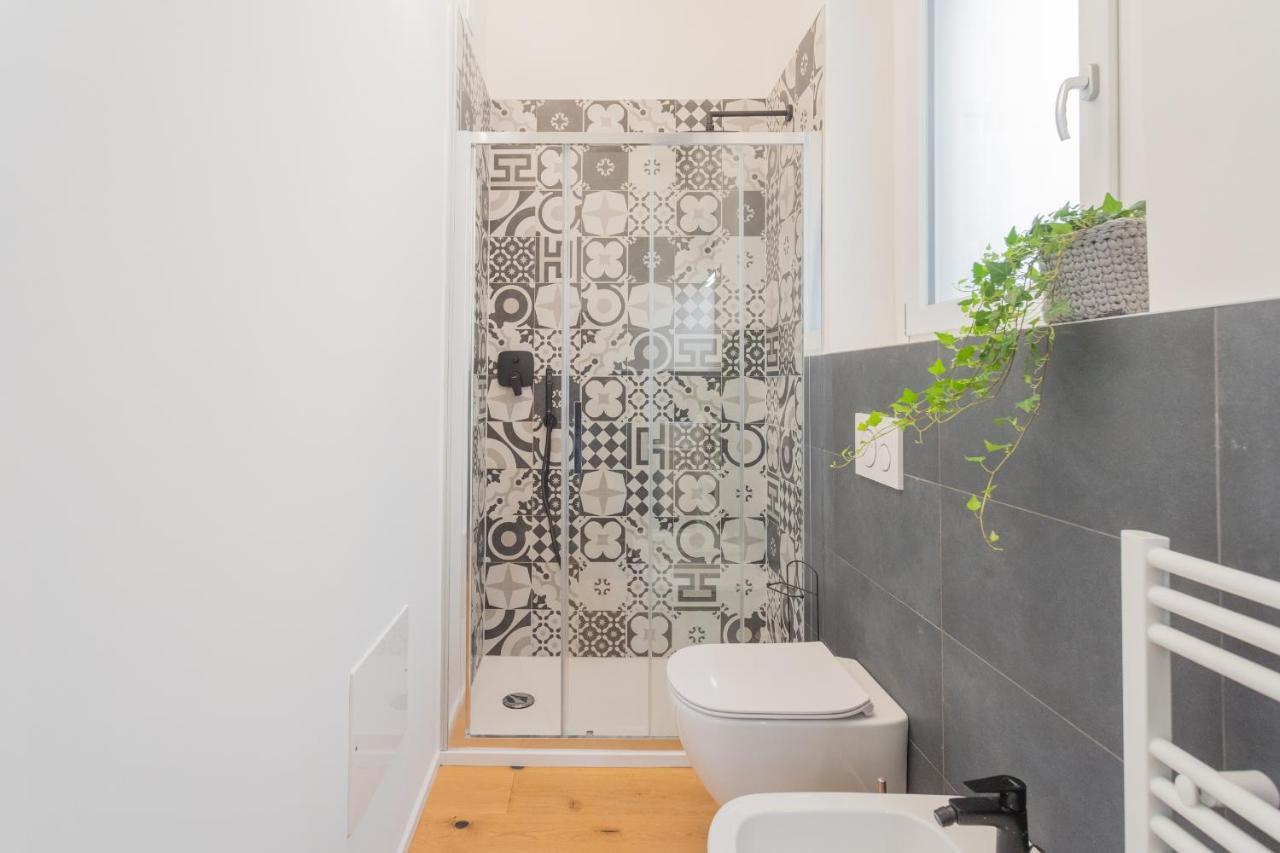 A Step From The Lake Apartment By Rent All Como Exterior photo