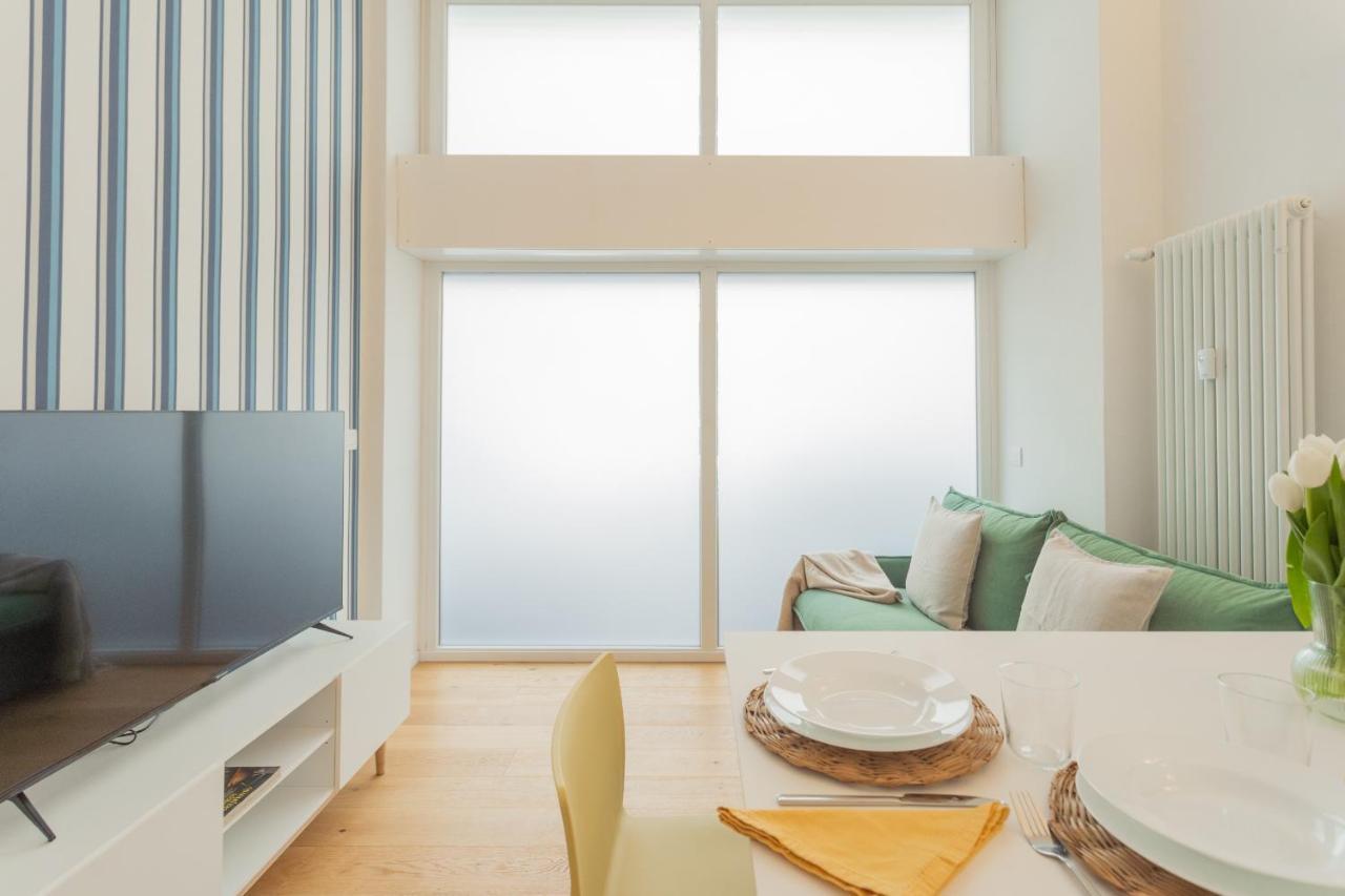A Step From The Lake Apartment By Rent All Como Exterior photo