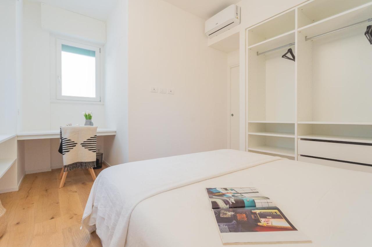 A Step From The Lake Apartment By Rent All Como Exterior photo