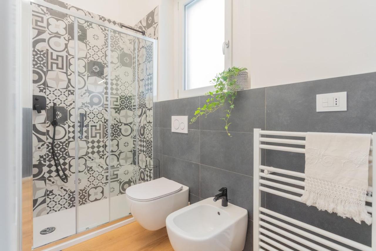 A Step From The Lake Apartment By Rent All Como Exterior photo