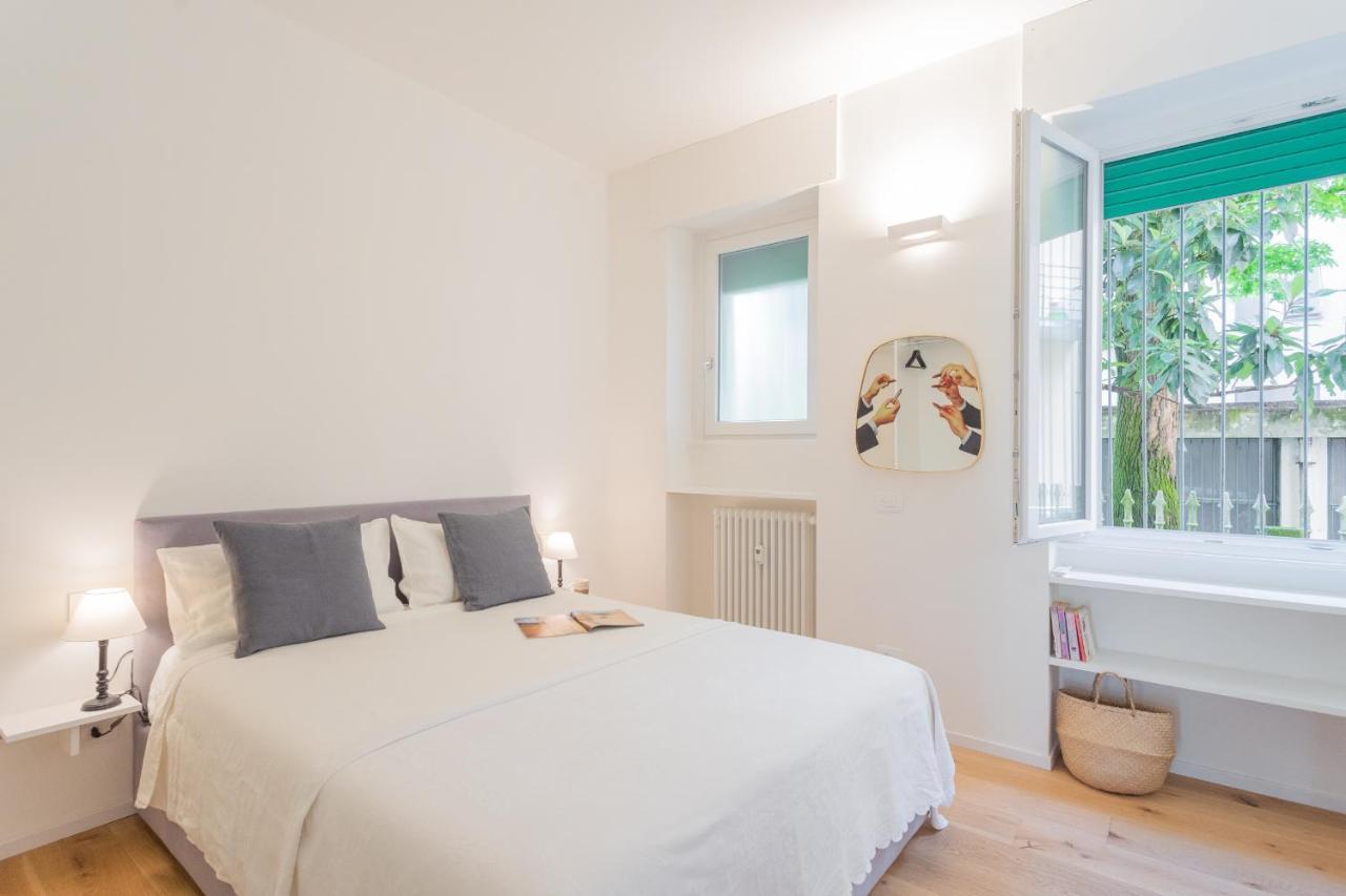 A Step From The Lake Apartment By Rent All Como Exterior photo